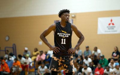 Rockets Welcome Adekoya