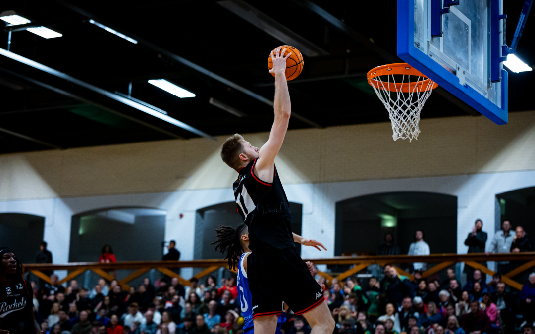 Rockets Triumph in Thrilling Home Victory!