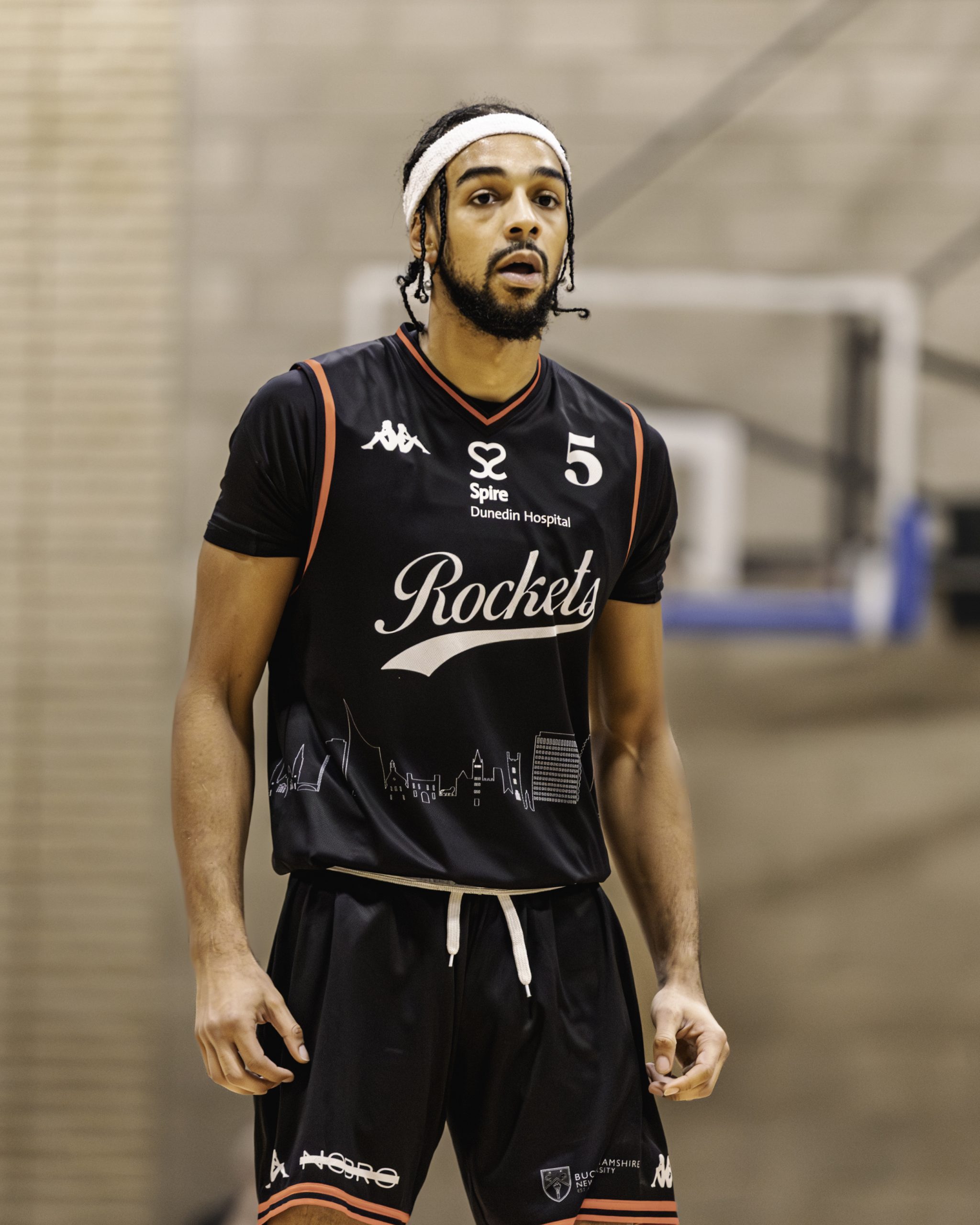 Picture of Reis Pinnock dribbling a basketball